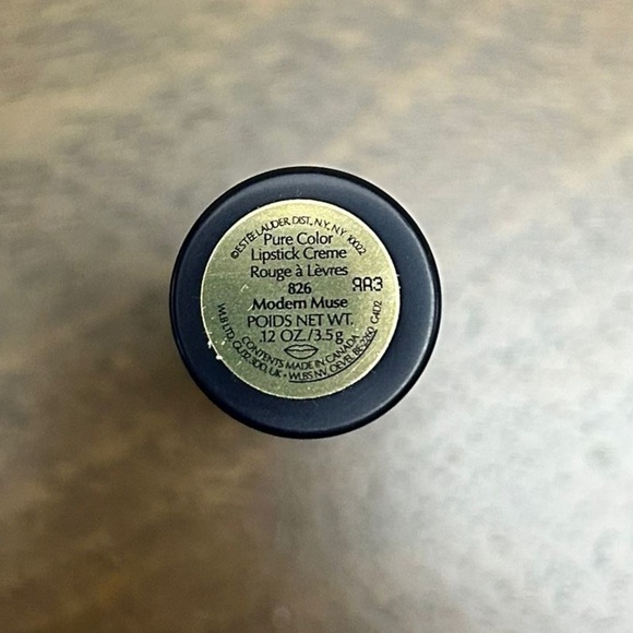 Estee Lauder Limited Edition Lipstick - Modern Muse - Full Size 0.12oz (0367) - Picture 2 of 6